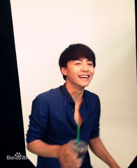 马天宇(Ray Ma)的个人图册壁纸壁纸