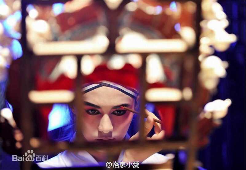 最新马天宇(Ray Ma)在《怪侠一枝梅》饰贺小梅中的壁纸