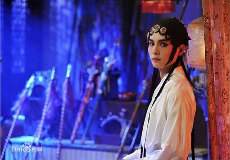 最新马天宇(Ray Ma)在《怪侠一枝梅》饰贺小梅中的壁纸