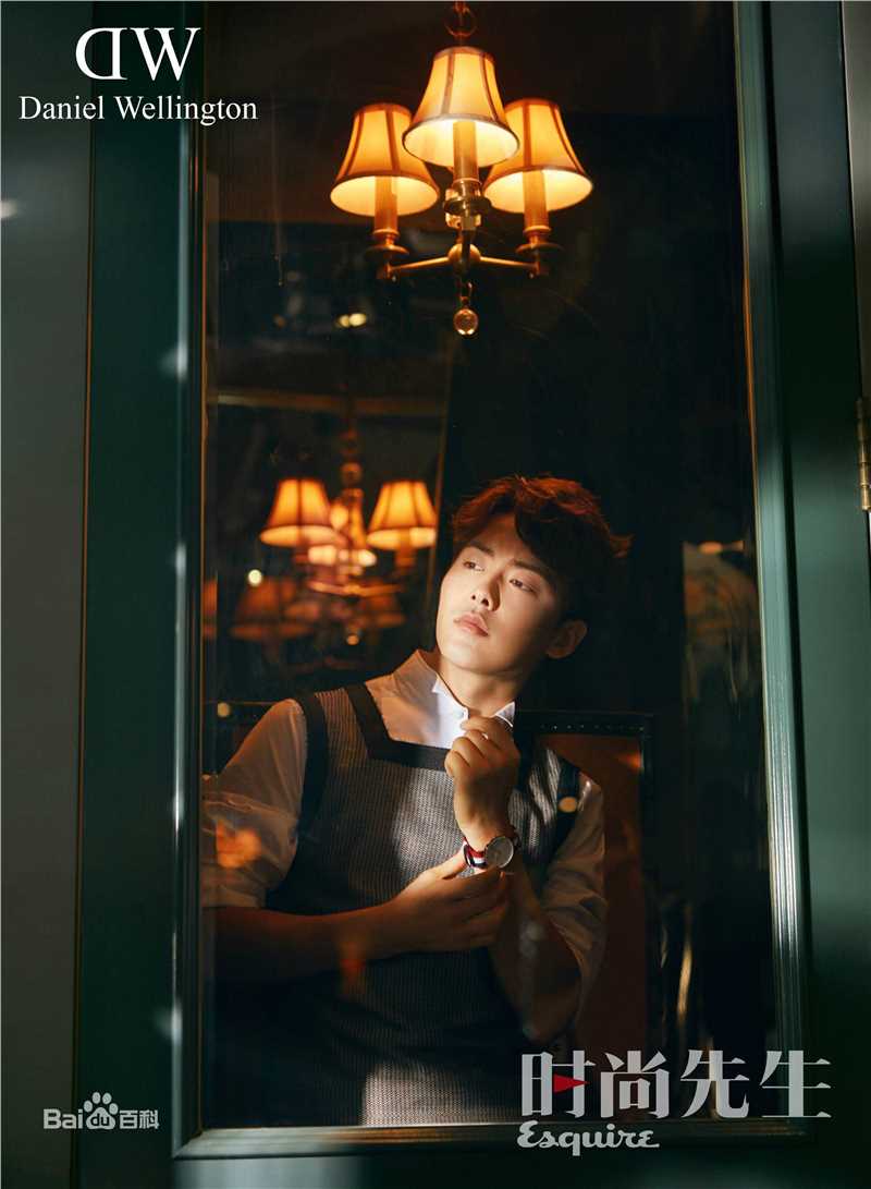 马天宇(Ray Ma)在《时尚先生》明星特辑中的