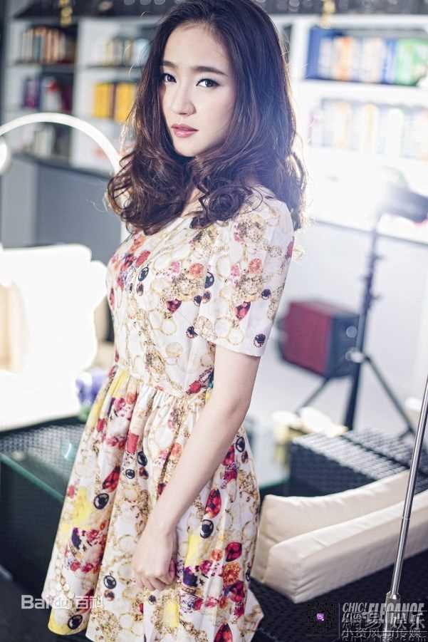 焦俊艳杂志拍摄