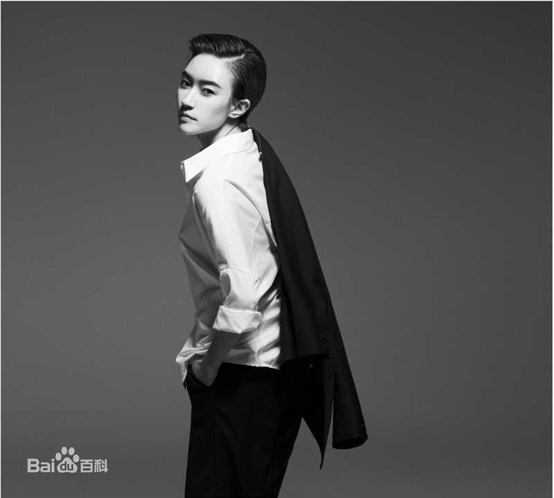 焦俊艳杂志拍摄