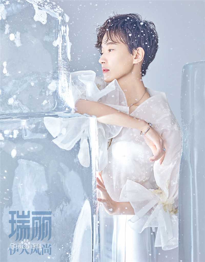 焦俊艳杂志拍摄