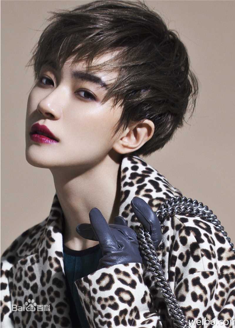 焦俊艳杂志拍摄