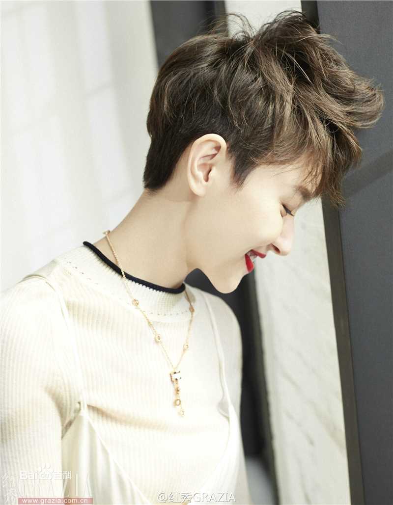 焦俊艳杂志拍摄