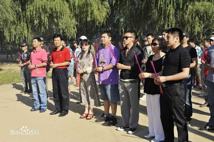 《革命人永远是年轻》