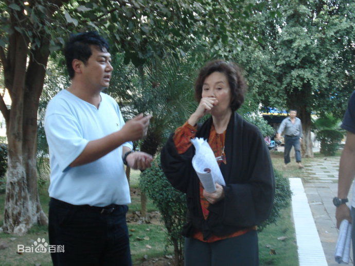 《军礼》《依靠》