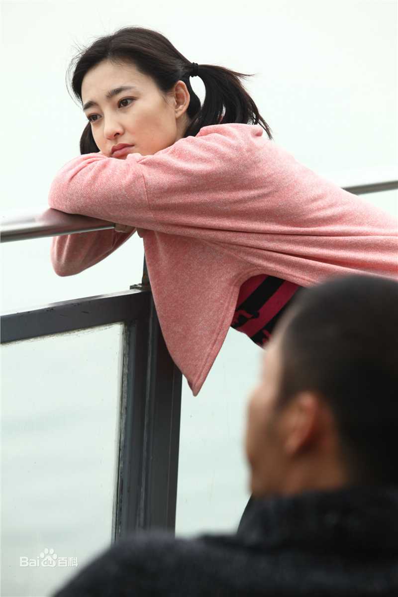 精选王丽坤(Claudia)在2012年《北京青年》饰演 任知了中的图册