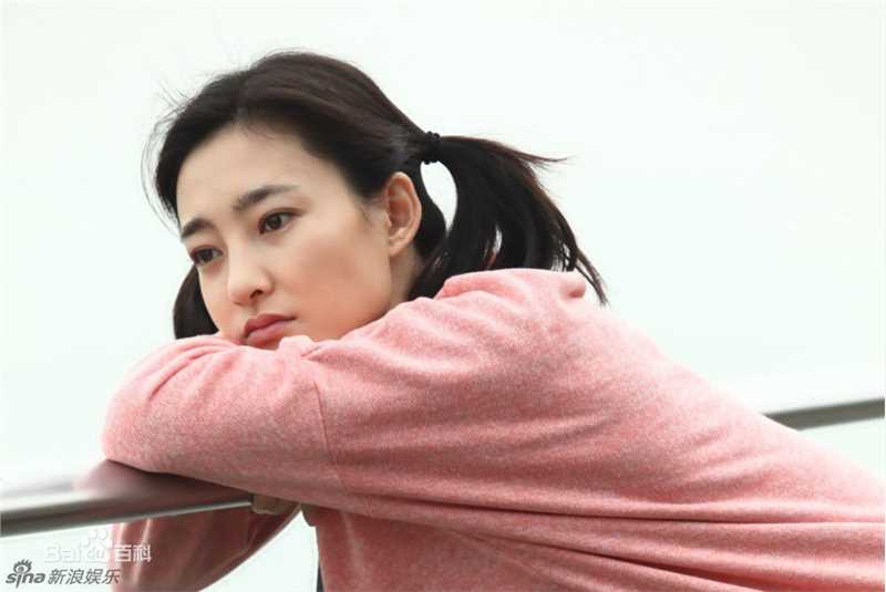 精选王丽坤(Claudia)在2012年《北京青年》饰演 任知了中的图册