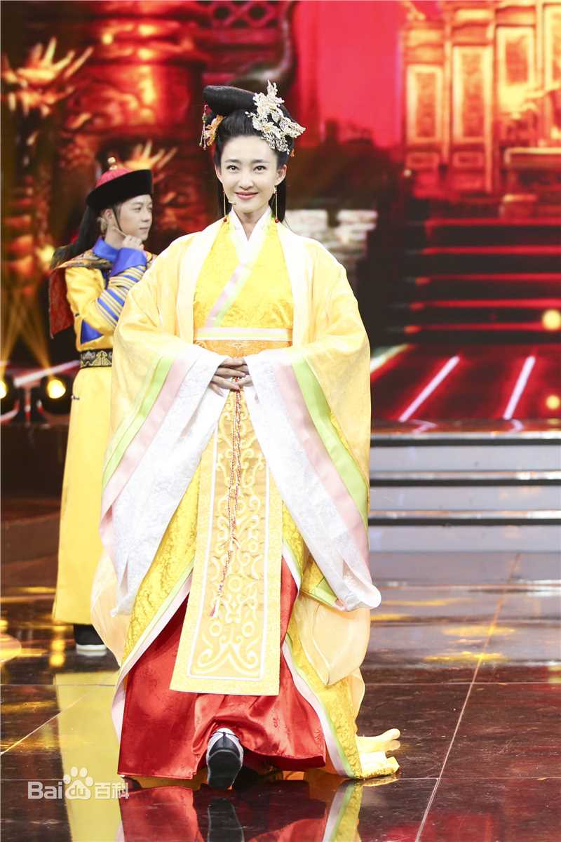 王丽坤(Claudia)综艺作品照片前后照片