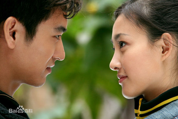 王丽坤(Claudia)在2005年《金耳环》饰演陆保珍中的