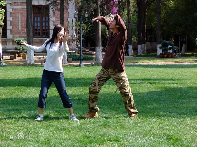 王丽坤(Claudia)在2006年《爱就爱了》饰演张天玉中的