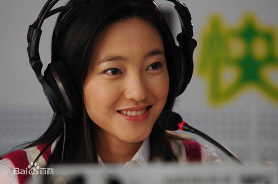 高清王丽坤(Claudia)在2008年电影《八十一格》饰演胡燕婷中的图集