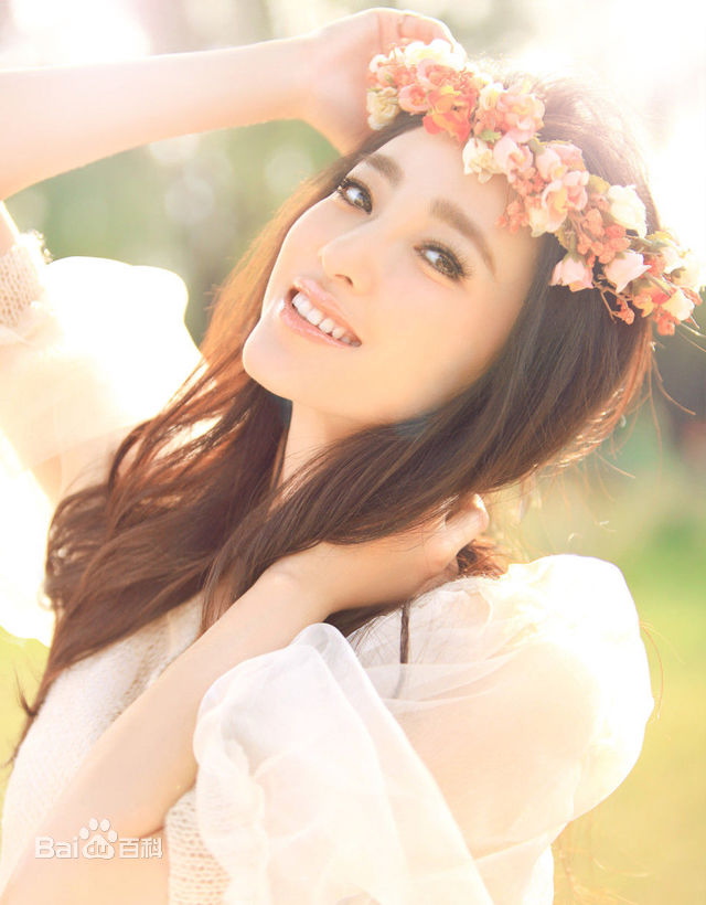 最优质王丽坤(Claudia)生活照