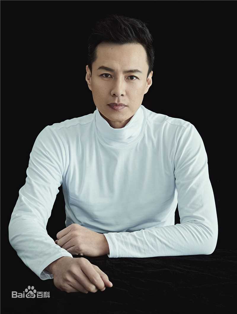 《朱铁》封面图片