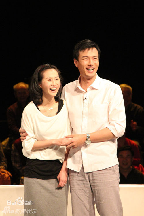 《朱铁》封面图片