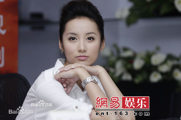 吕一(Coco)活动图集素颜照相册