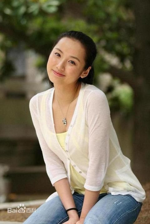 吕一(Coco)演艺照壁纸壁纸