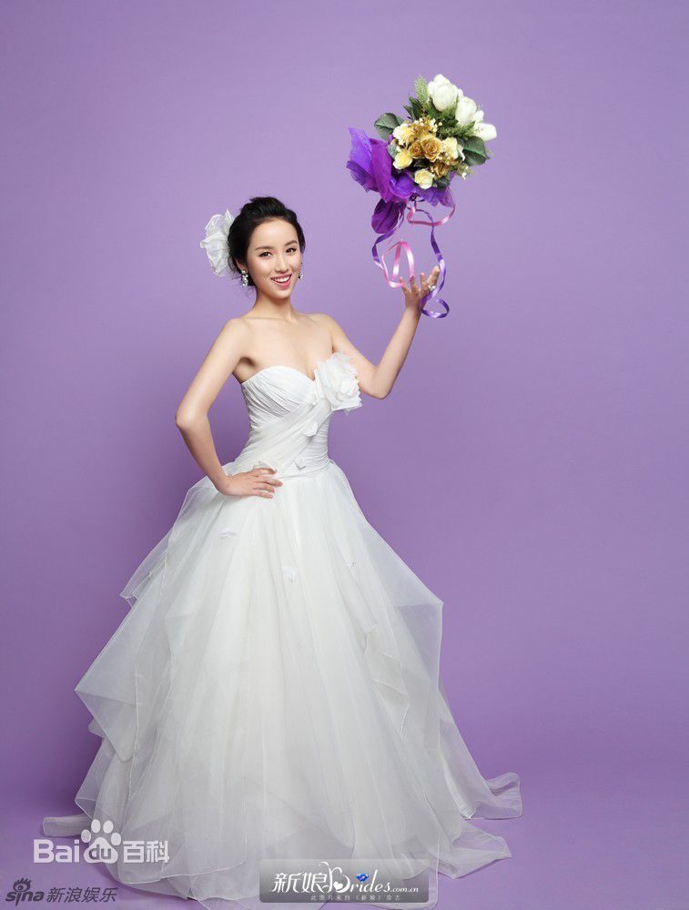 最新吕一(Coco)精彩图册