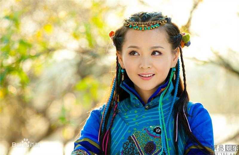 邓莎(Deng Sha)在《美人无泪》小玉儿中的