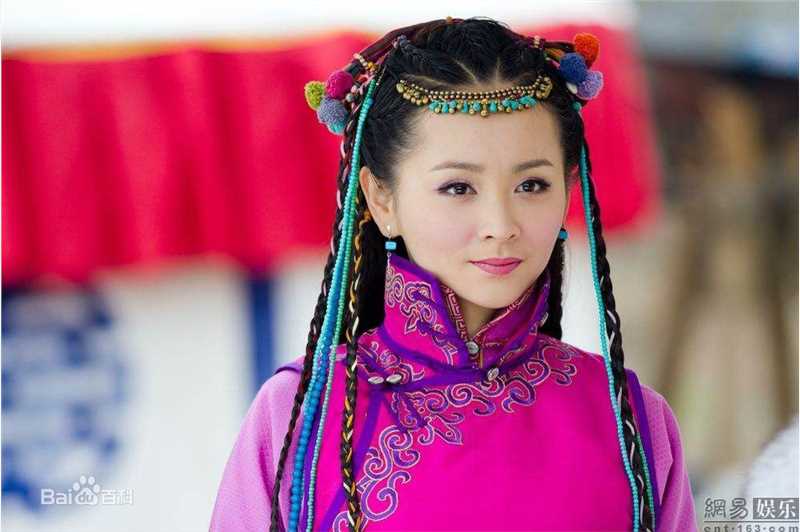 邓莎(Deng Sha)在《美人无泪》小玉儿中的