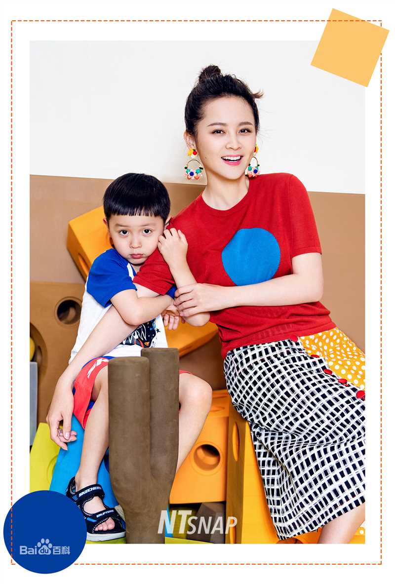 精选邓莎(Deng Sha)在《NTsnap》时尚大片中的图册