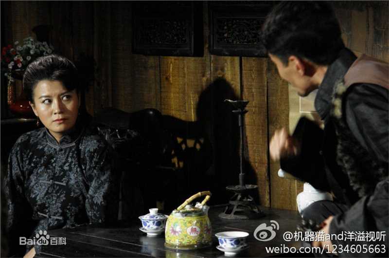 2011年《两个女匪王》剧照