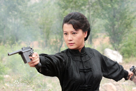 2011年《两个女匪王》剧照