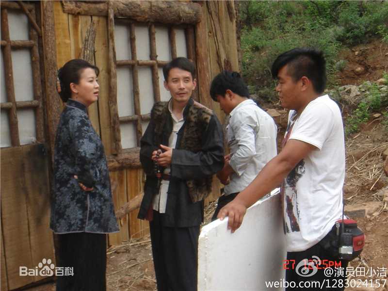 2011年《两个女匪王》剧照