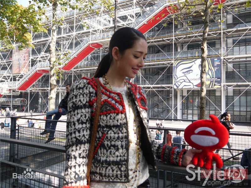 郭碧婷(Bea Hayden)参与社会活动性感图片图集