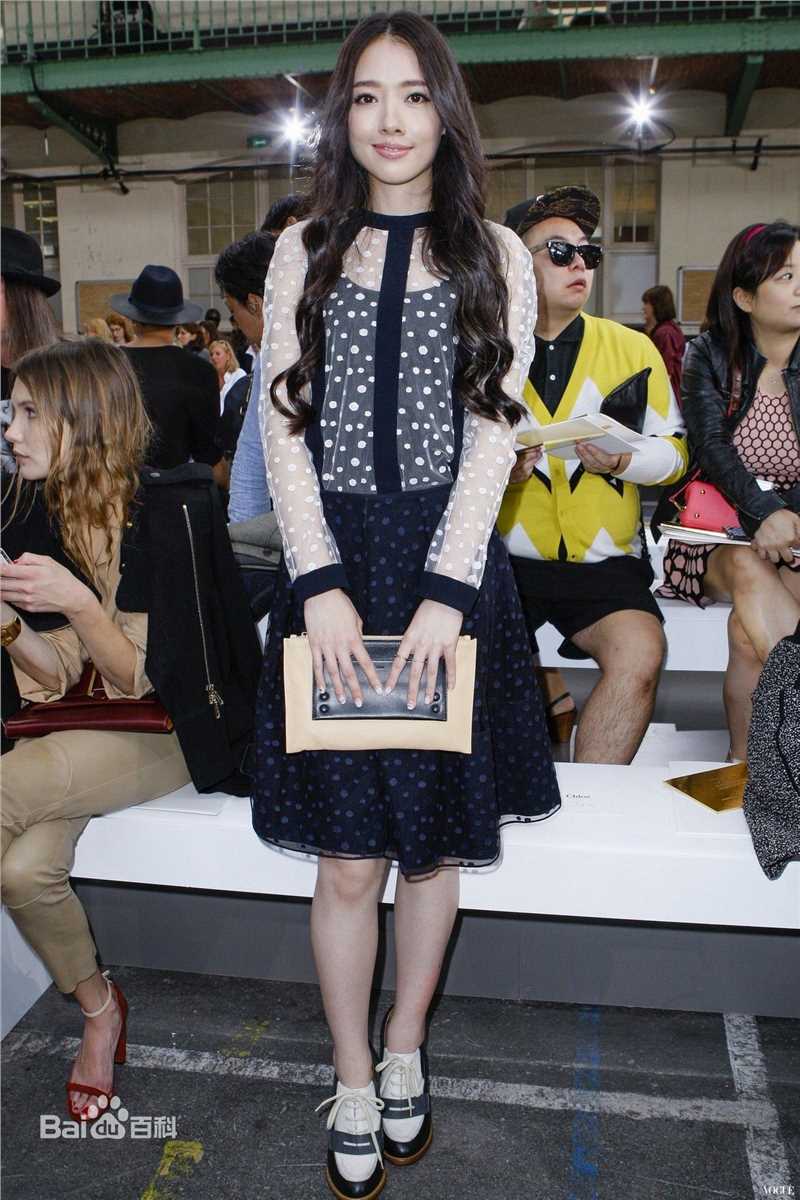 郭碧婷(Bea Hayden)参与社会活动性感图片图集