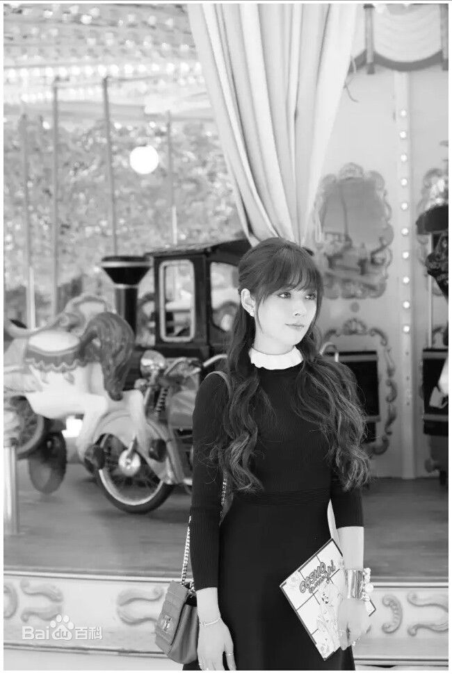 郭碧婷(Bea Hayden)参与社会活动性感图片图集