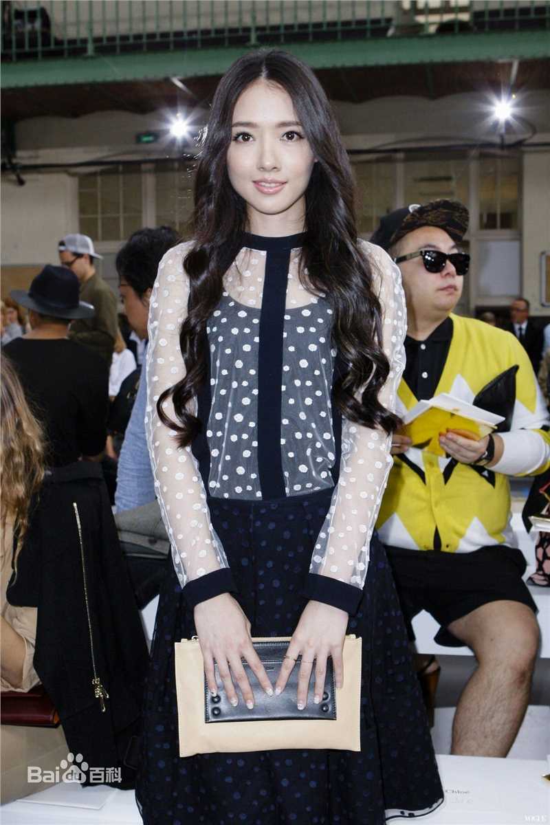 郭碧婷(Bea Hayden)参与社会活动性感图片图集