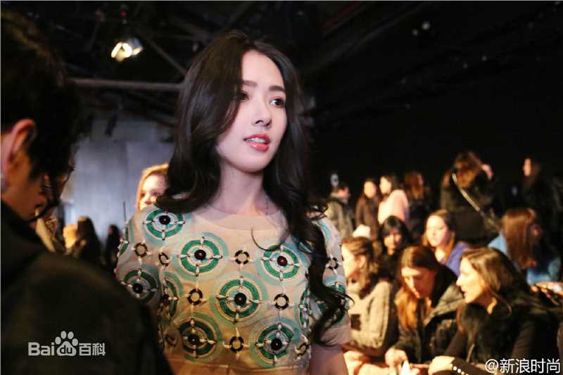 郭碧婷(Bea Hayden)参与社会活动性感图片图集