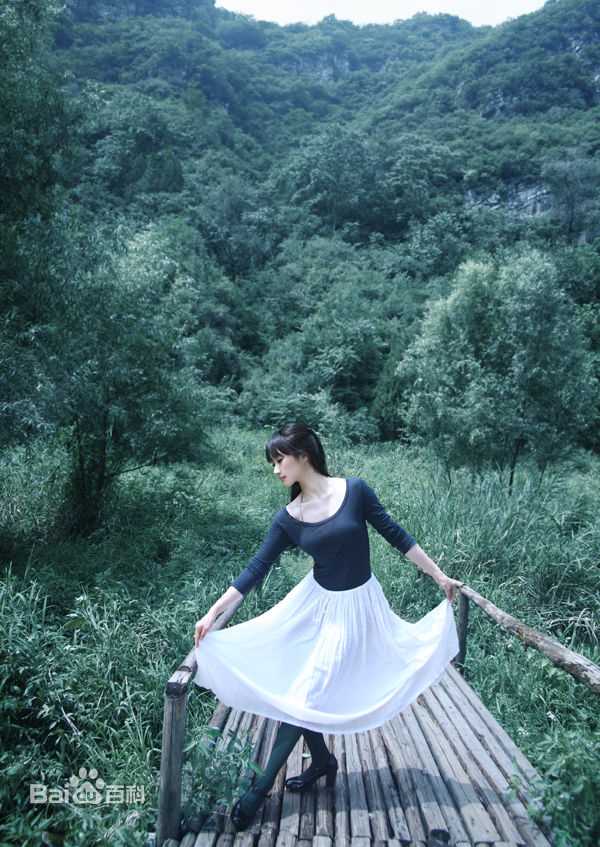 最新爱新觉罗·启星(Ariel Aisin-Gioro)精彩图册