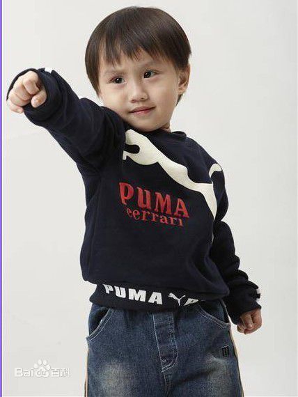 温玄烨(Benny)小小彬图片图集