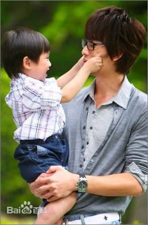 温玄烨(Benny)小小彬生活照相册