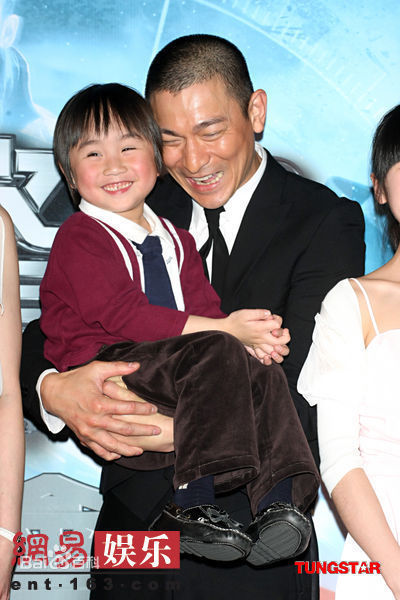 温玄烨(Benny)小小彬生活照相册