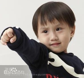 温玄烨(Benny)小小彬前后照片