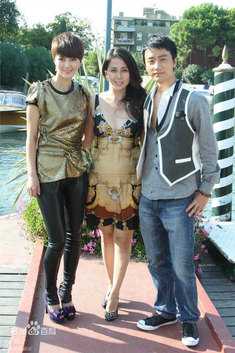 安雅(Anya)出席第66届威尼斯电影节素颜照壁纸