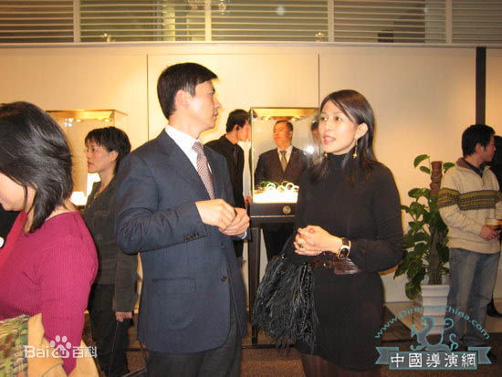 安雅(Anya)2007亚力山大炫酷慈善圣诞Party素颜照相册