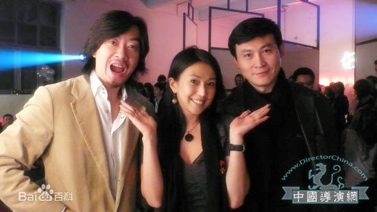 安雅(Anya)2007亚力山大炫酷慈善圣诞Party素颜照相册