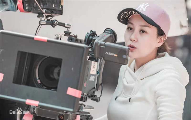 金沙导演工作照素颜照相册