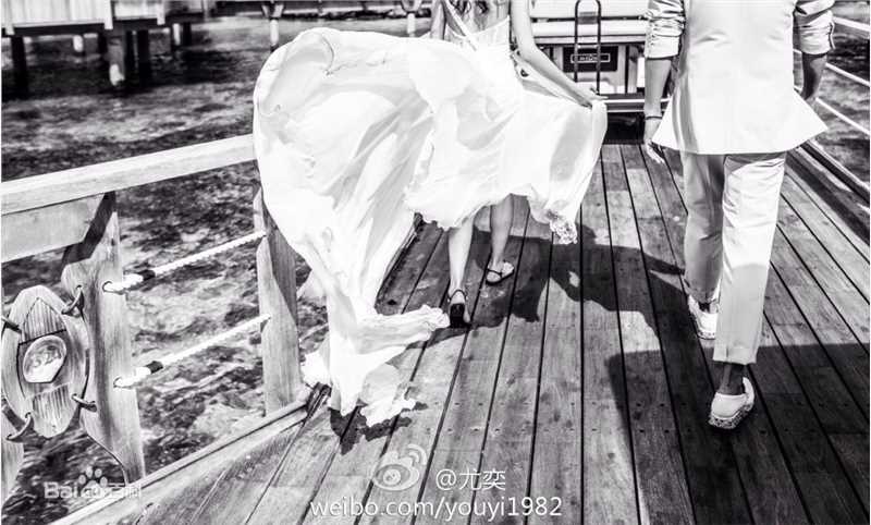 陈思诚(Chen Sicheng)佟丽娅大溪地结婚生活照相册