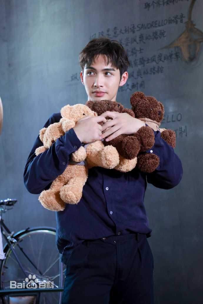 最全张彬彬(Vin)在《周一见》节目中的相册