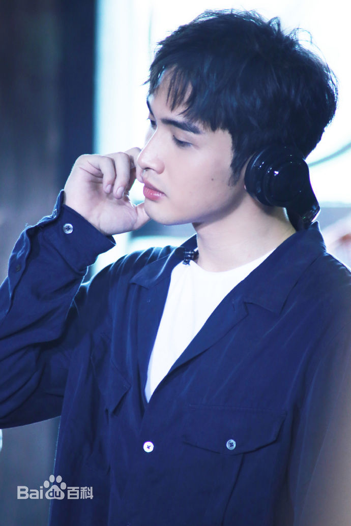 最全张彬彬(Vin)在《周一见》节目中的相册