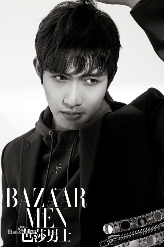 精选张彬彬(Vin)在《芭莎男士》5月刊中的图册