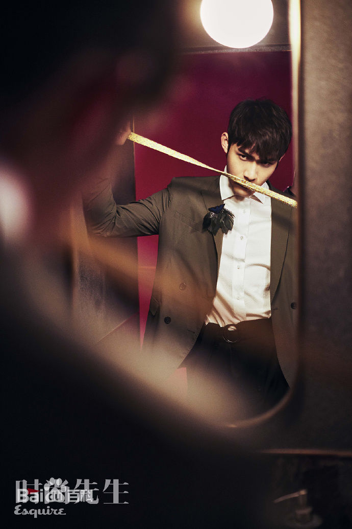 最优质张彬彬(Vin)在《时尚先生》五月刊中的相册