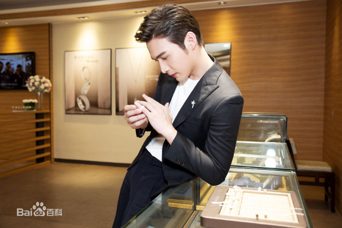 张彬彬(Vin)出席活动性感图片图集