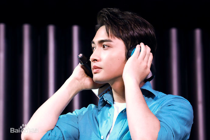 张彬彬(Vin)出席活动性感图片图集